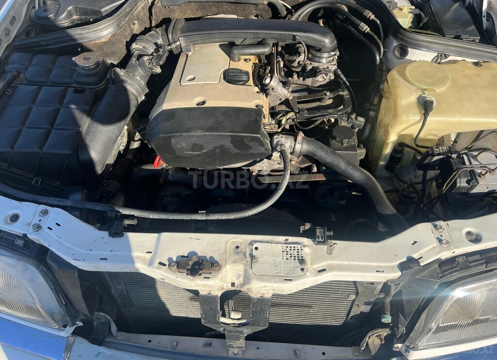 Mercedes C 230