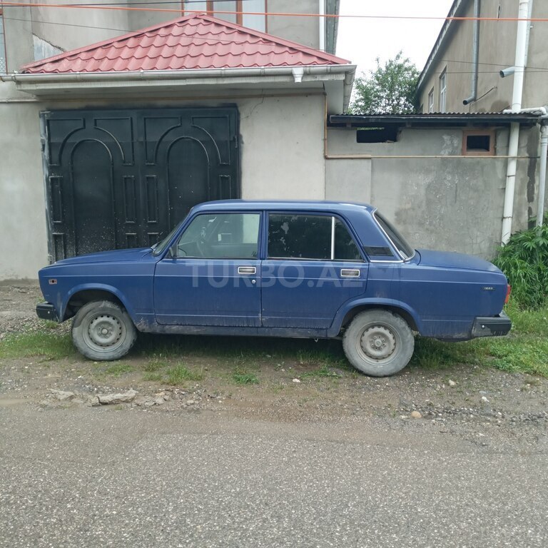 LADA (VAZ) 2107