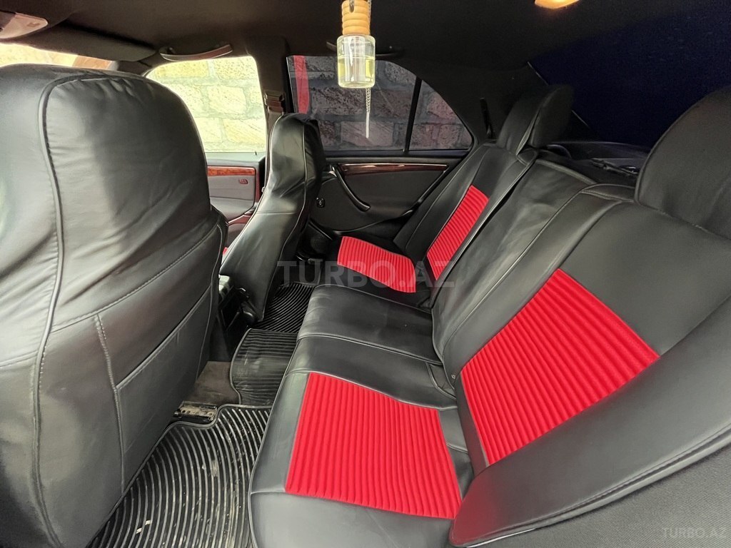 Mercedes C 180