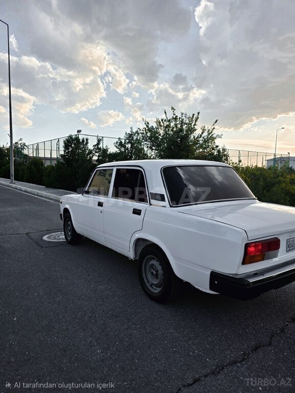 LADA (VAZ) 2107