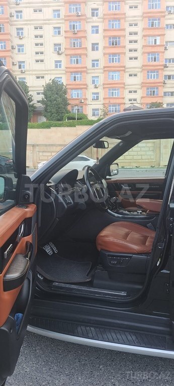 Land Rover RR Sport