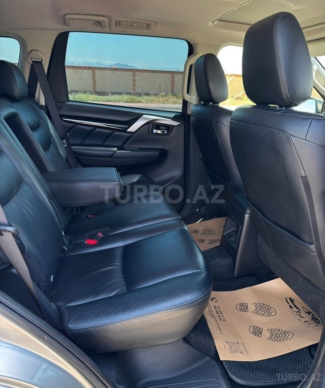 Mitsubishi Pajero Sport