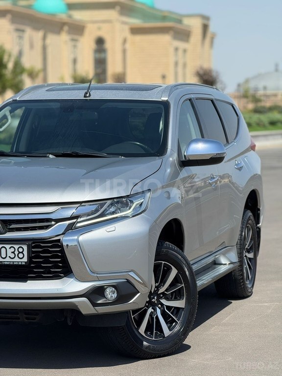 Mitsubishi Pajero Sport