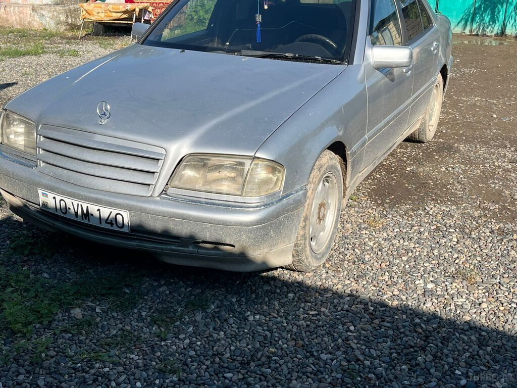 Mercedes C 180