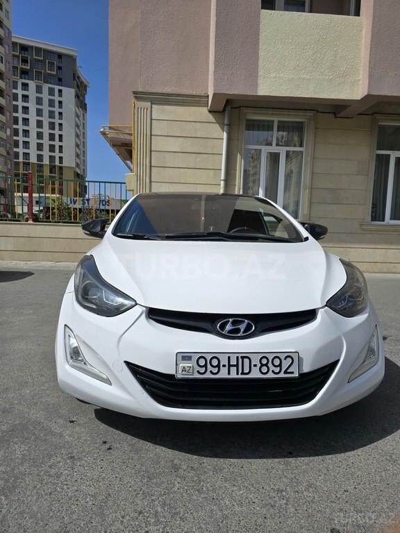 Hyundai Elantra