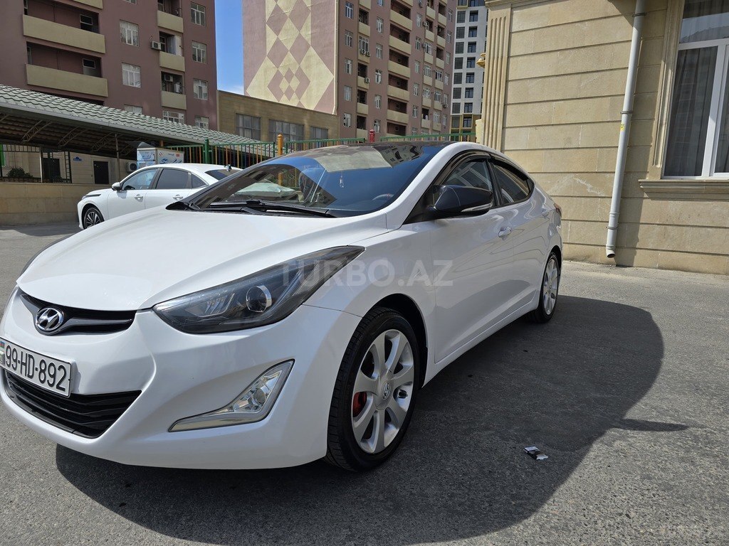 Hyundai Elantra