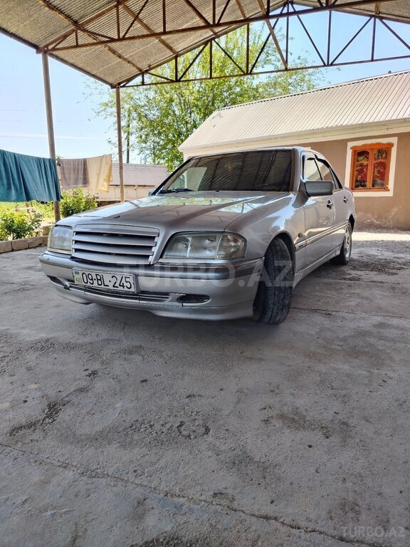 Mercedes 190