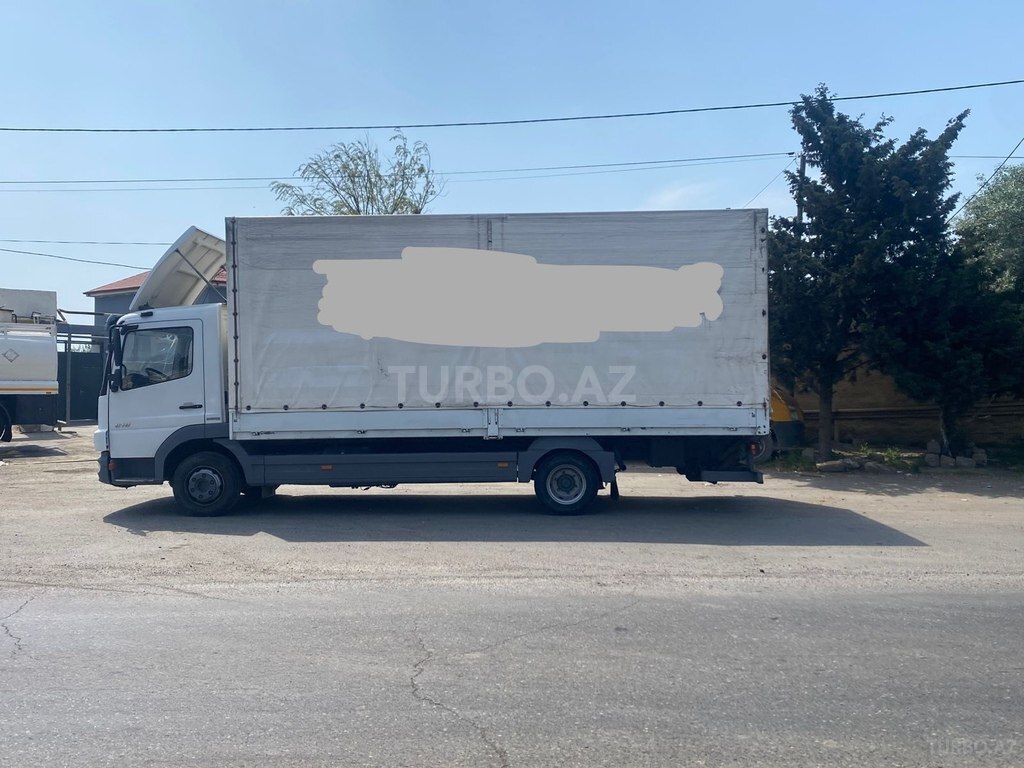 Mercedes Atego 818
