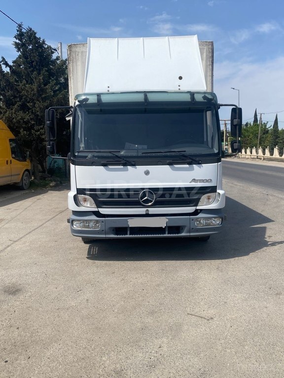 Mercedes Atego 818