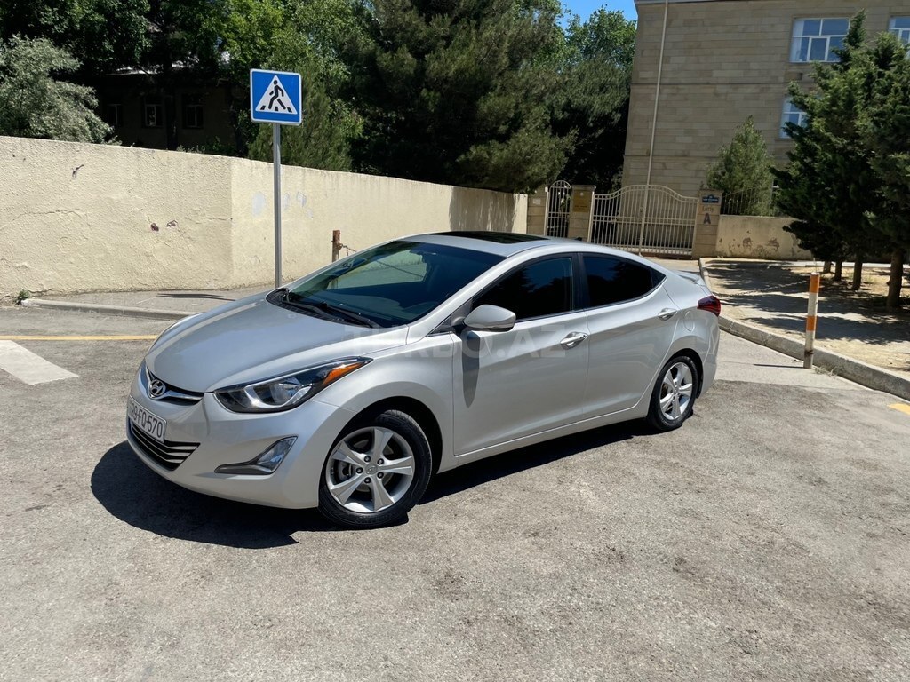 Hyundai Elantra