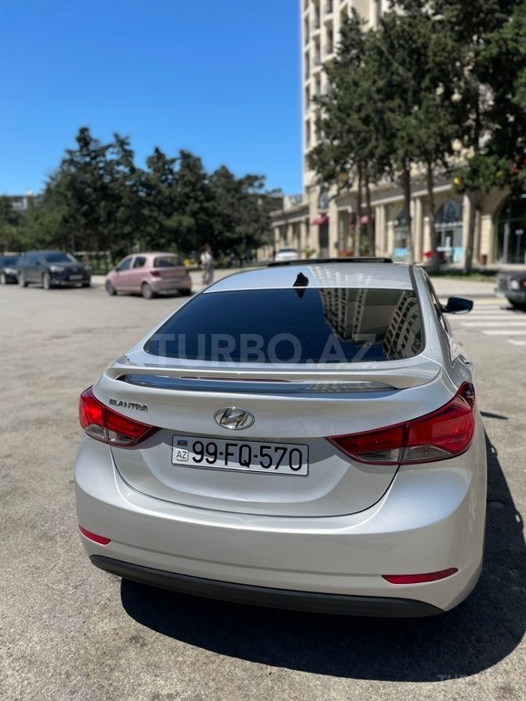Hyundai Elantra