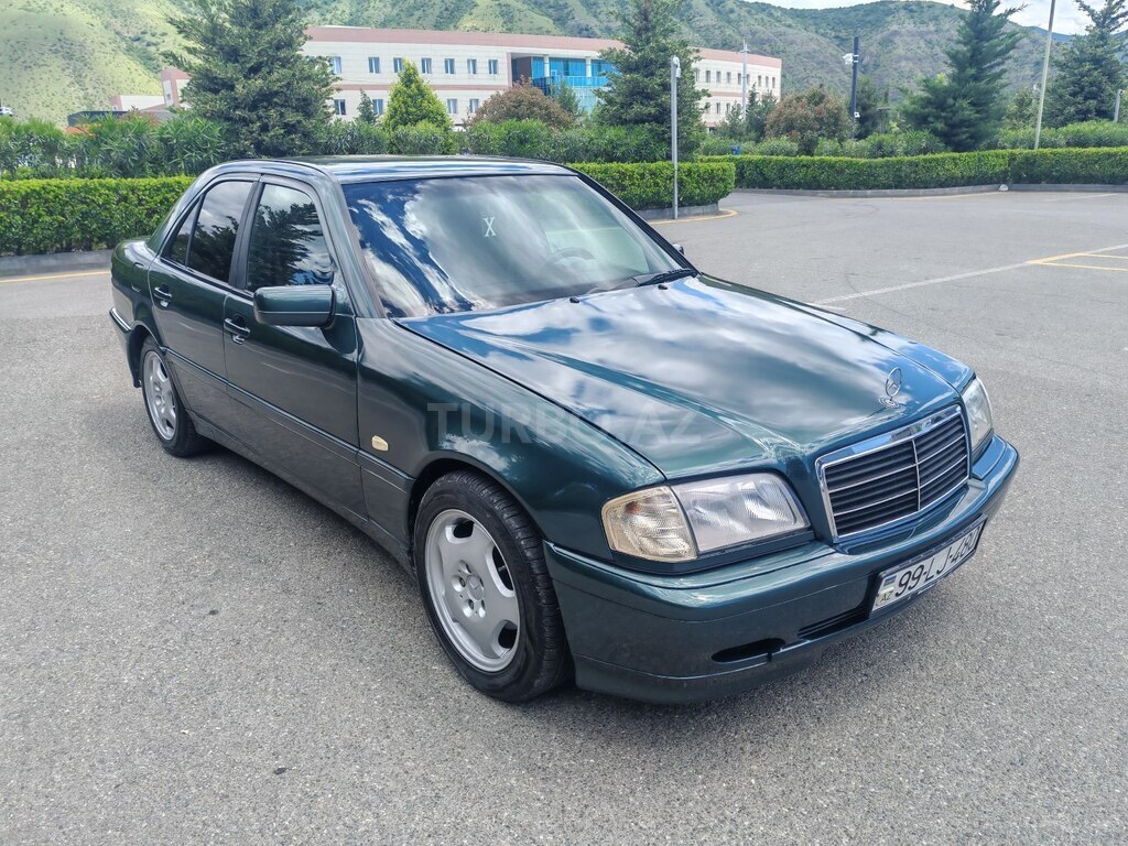 Mercedes C 180