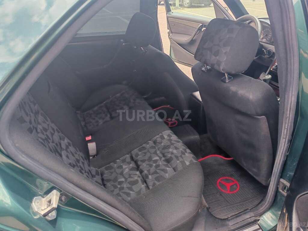 Mercedes C 180