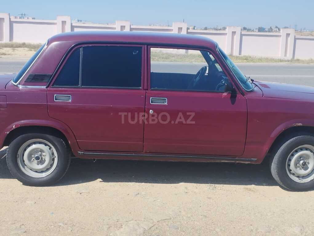LADA (VAZ) 2107