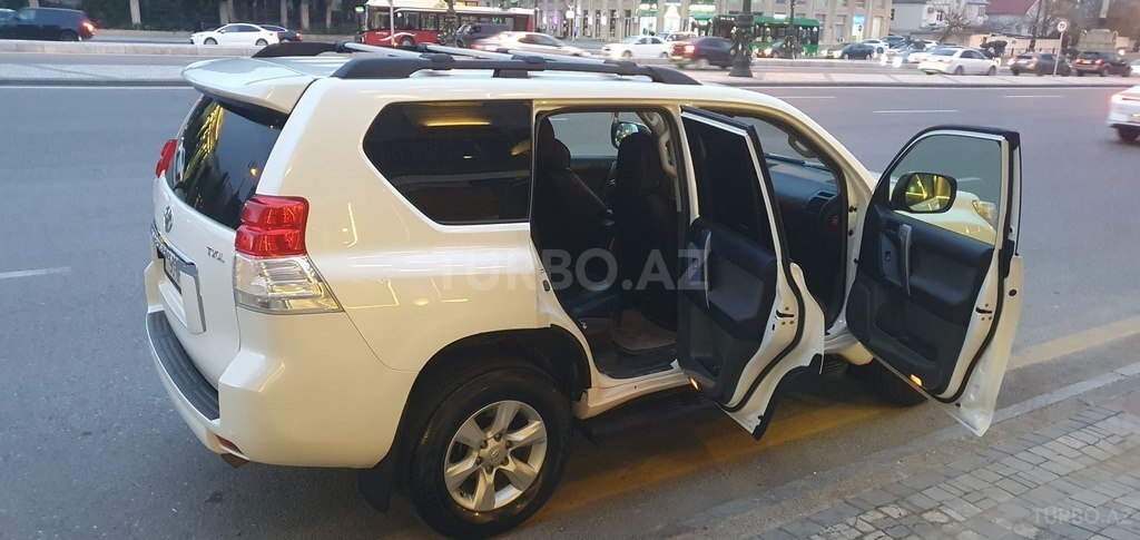 Toyota Land Cruiser Prado