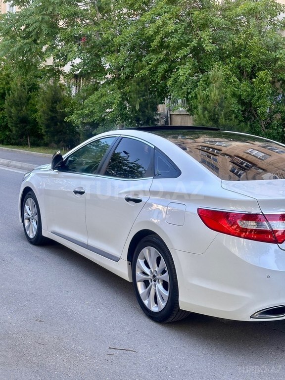 Hyundai Azera