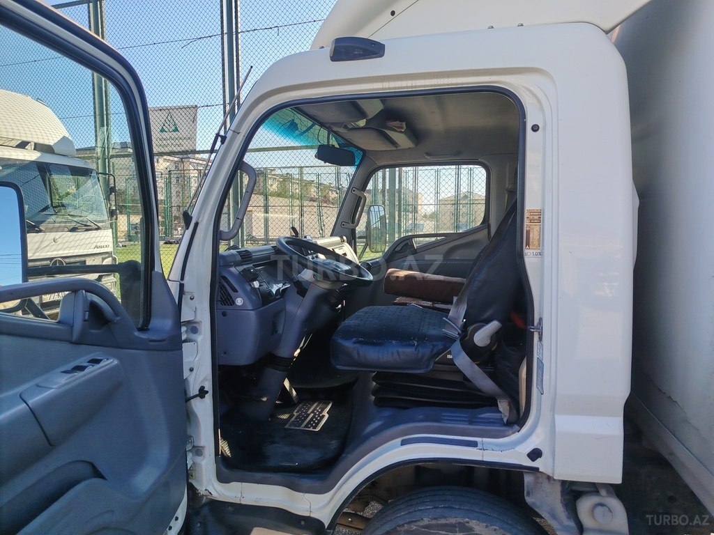 Mitsubishi Fuso Canter