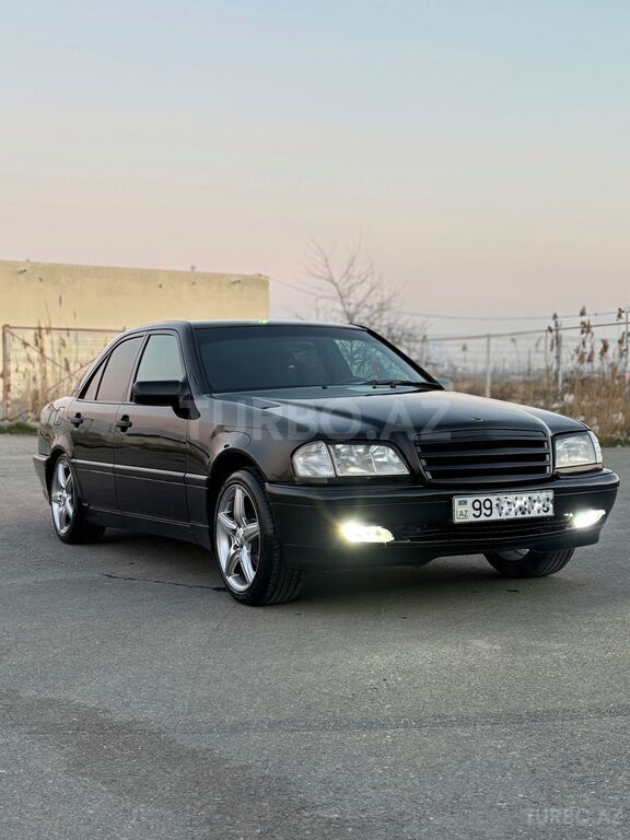Mercedes C 180