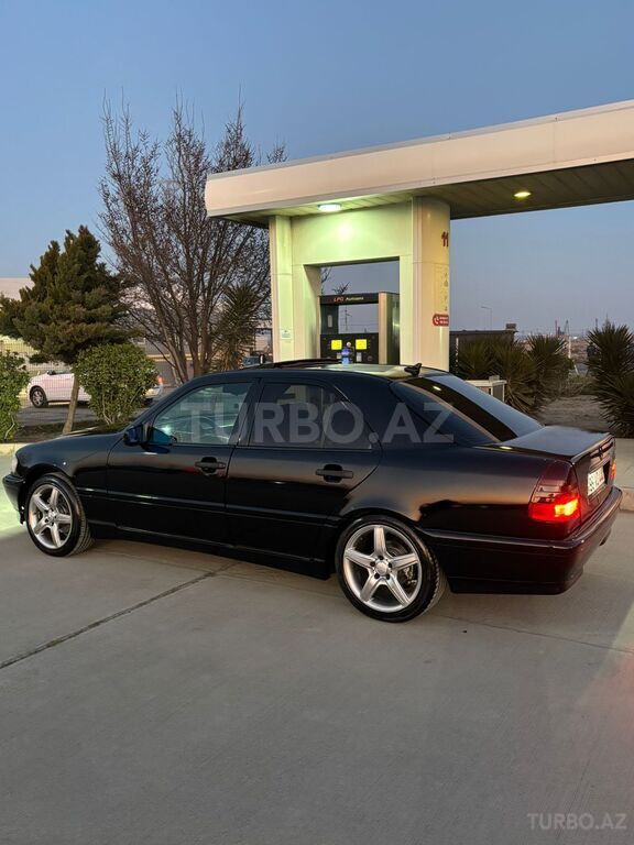 Mercedes C 180