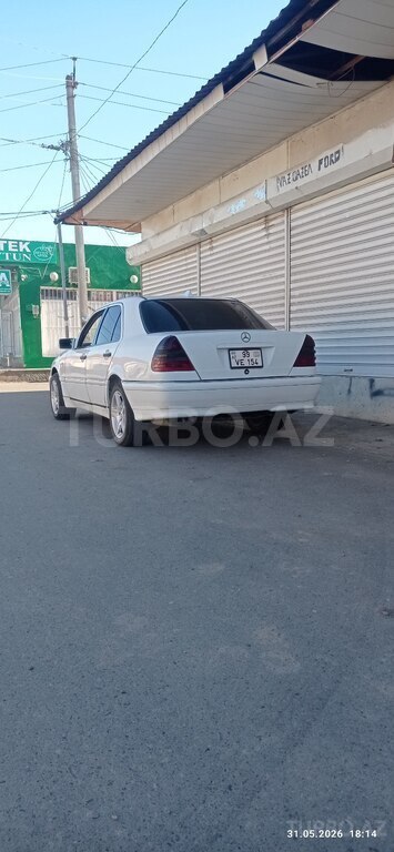 Mercedes C 230