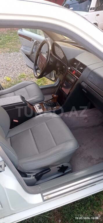 Mercedes C 230