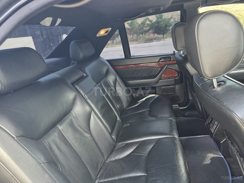 Mercedes S 280