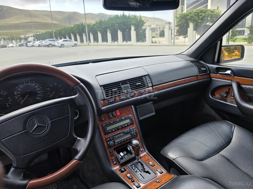 Mercedes S 280