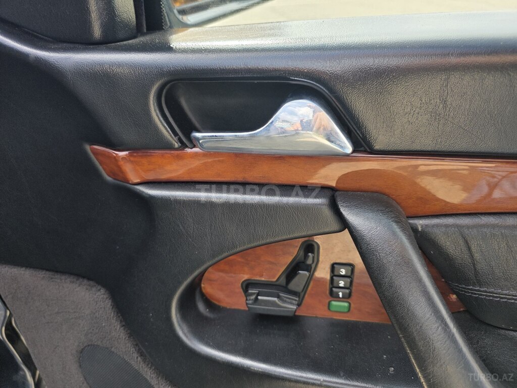 Mercedes S 280