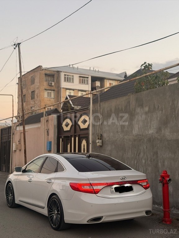 Hyundai Azera