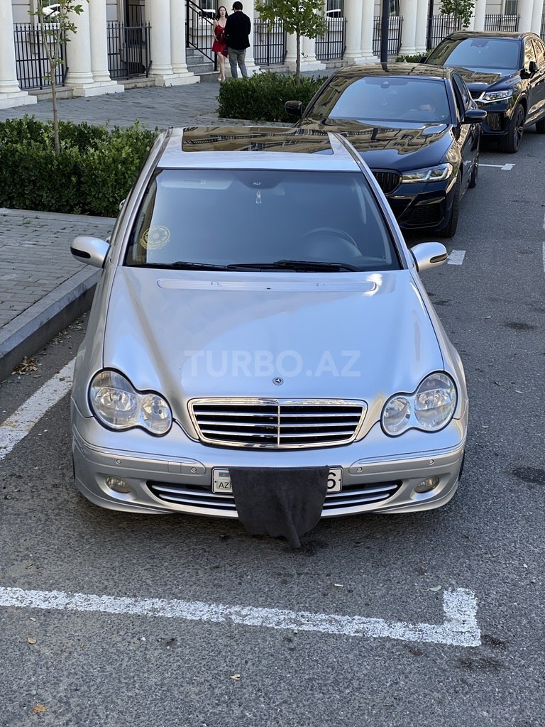 Mercedes C 230
