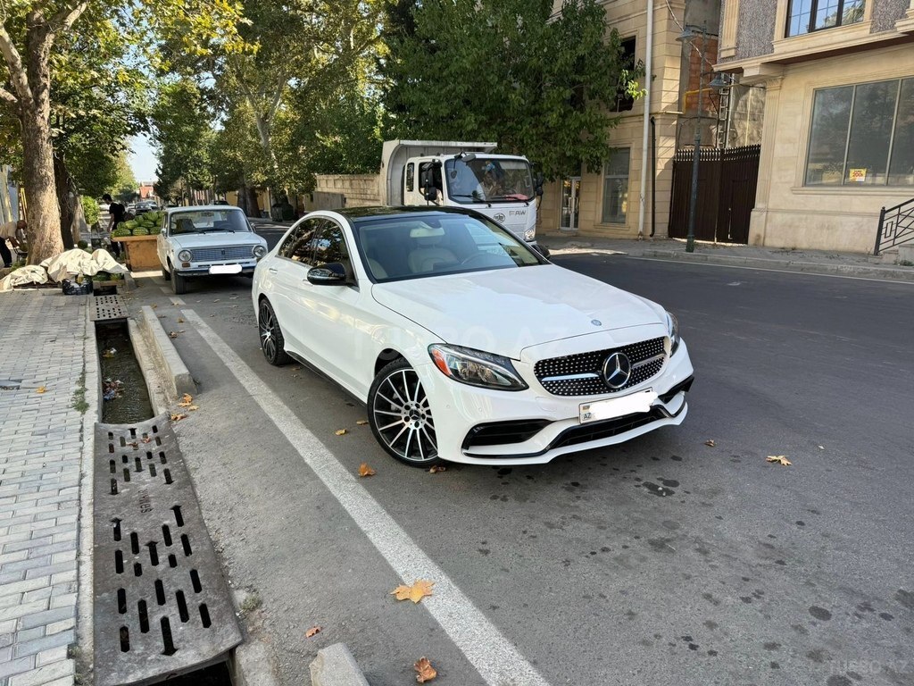 Mercedes C 300
