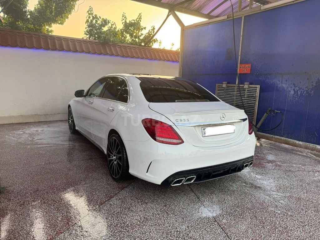 Mercedes C 300