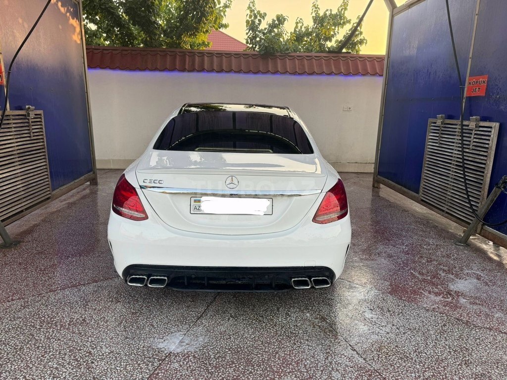 Mercedes C 300