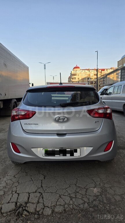Hyundai Elantra GT