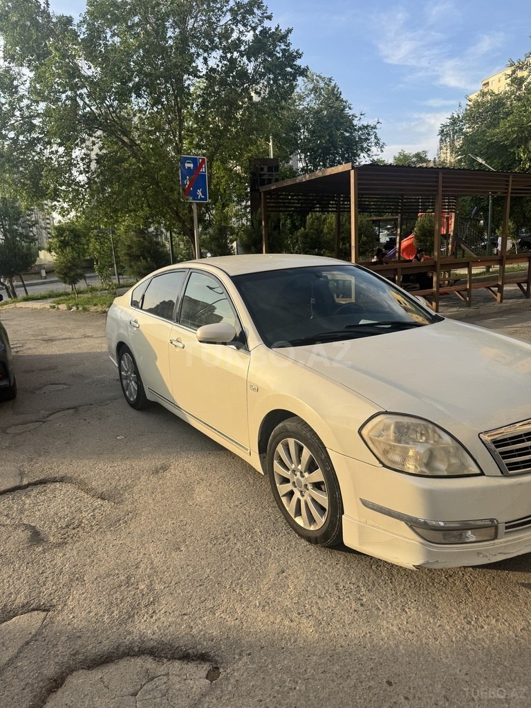 Nissan Teana