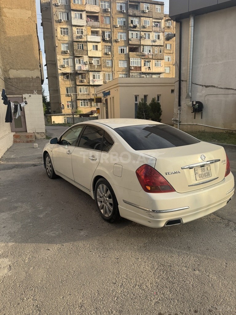 Nissan Teana