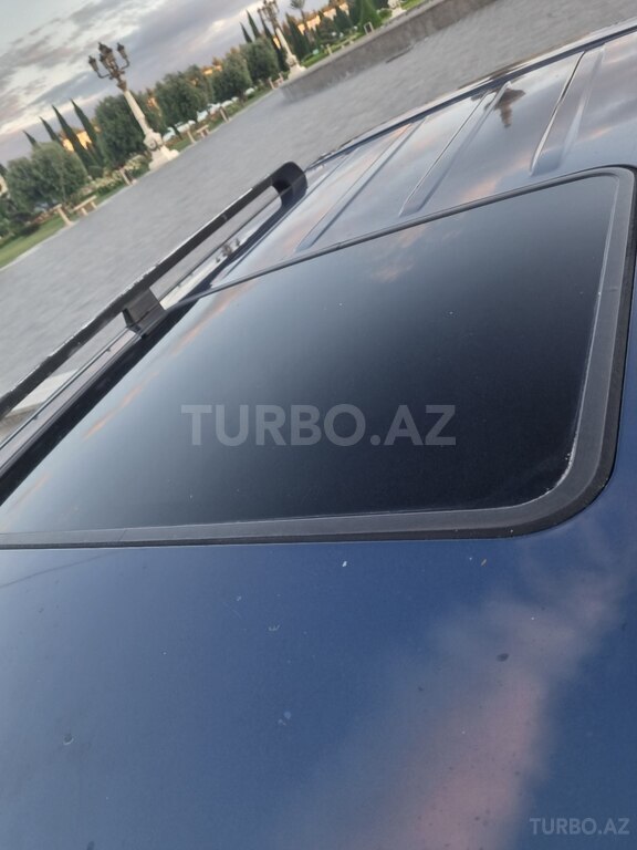 Mitsubishi Pajero io