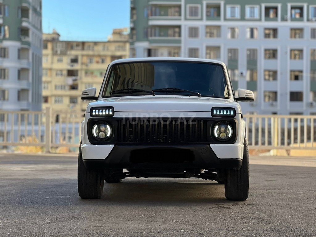 LADA (VAZ) Niva