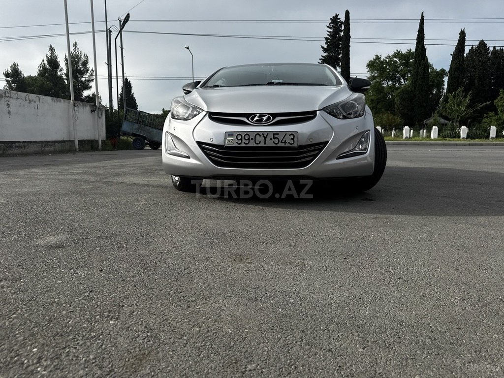Hyundai Elantra
