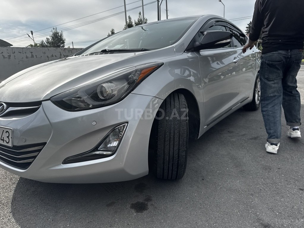 Hyundai Elantra