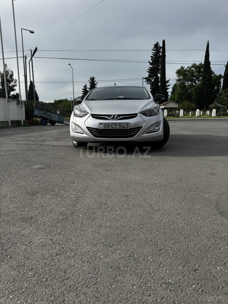 Hyundai Elantra