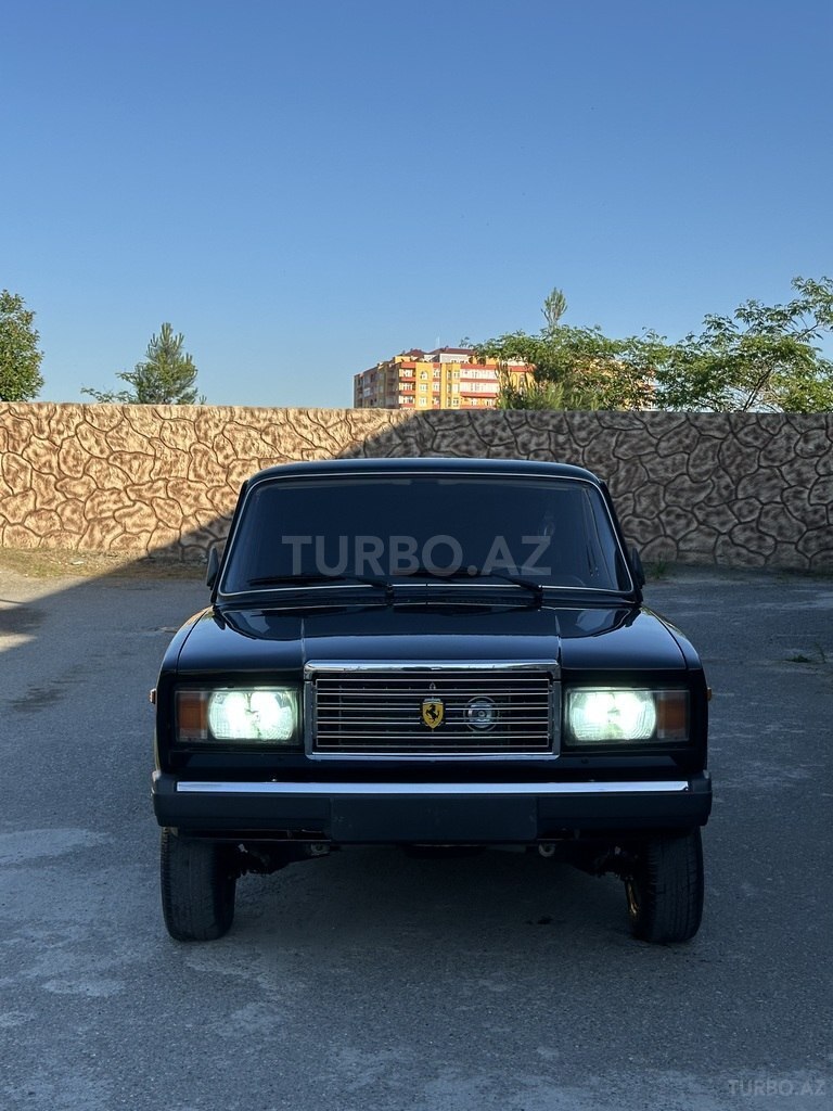 LADA (VAZ) 2107