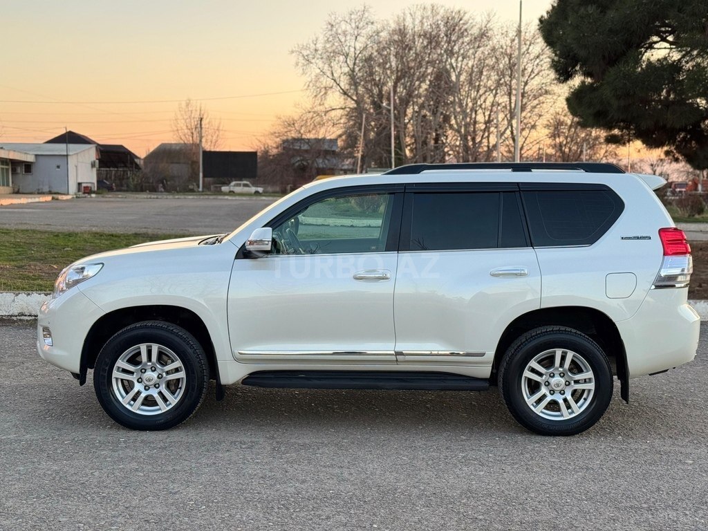Toyota Land Cruiser Prado