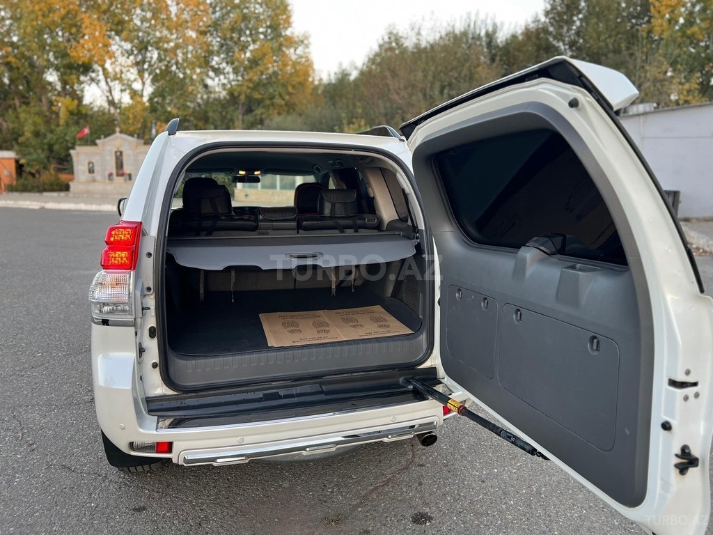Toyota Land Cruiser Prado