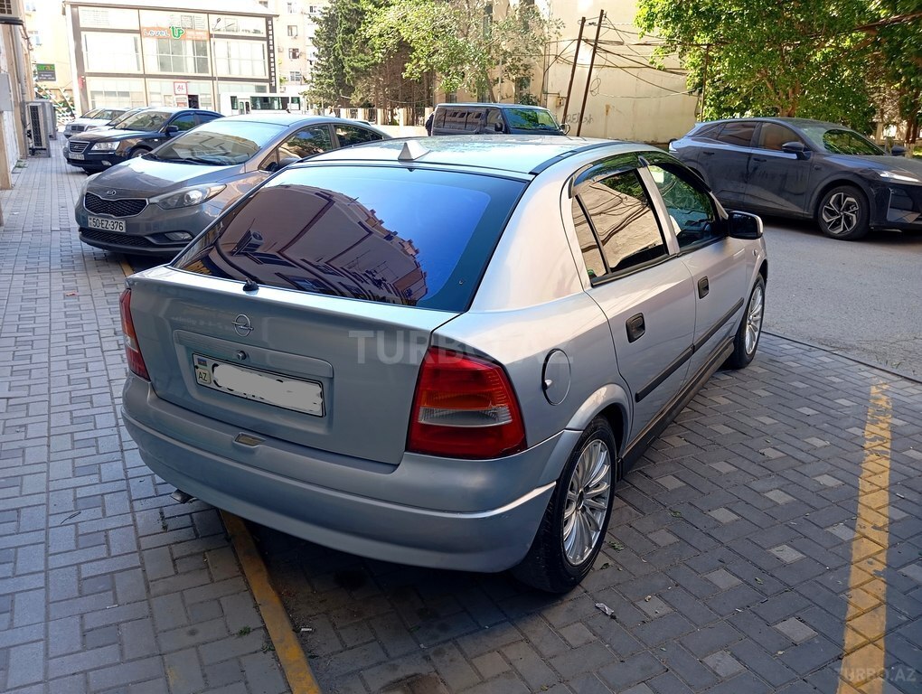 Opel Astra