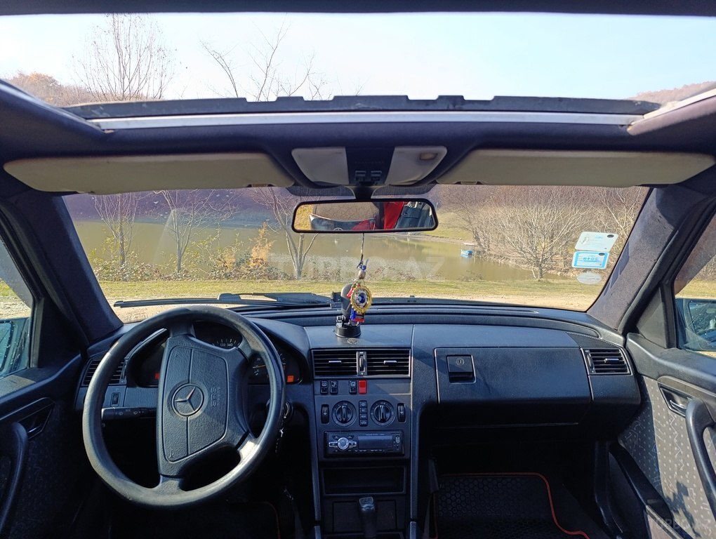 Mercedes C 180