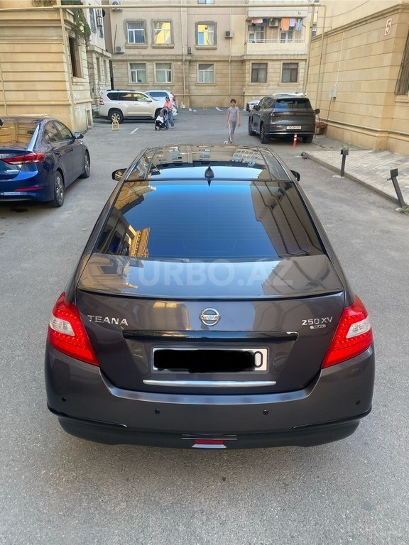 Nissan Teana