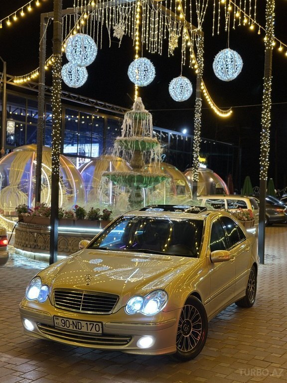 Mercedes C 200