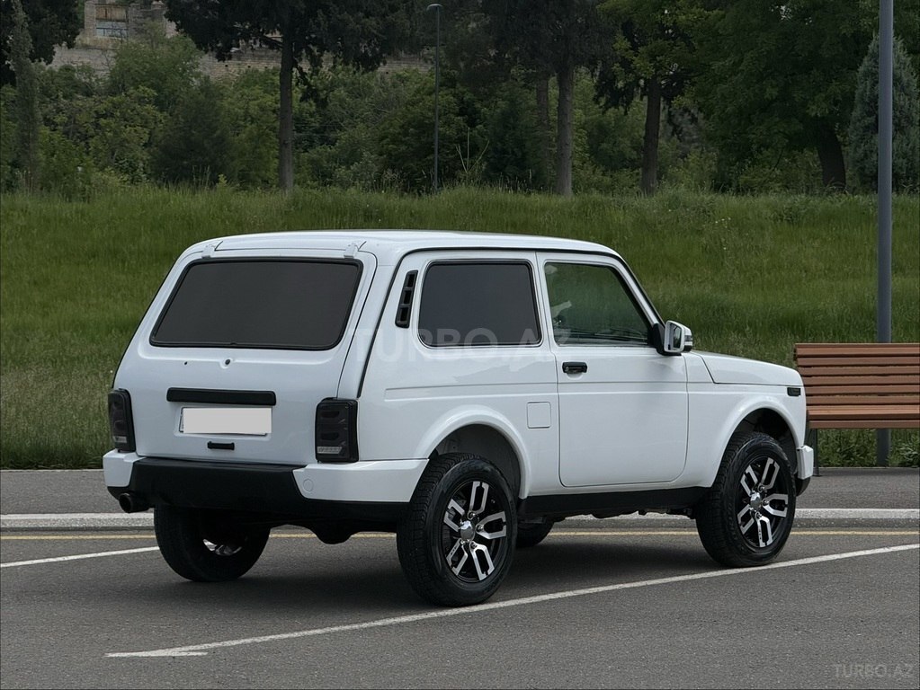 LADA (VAZ) Niva