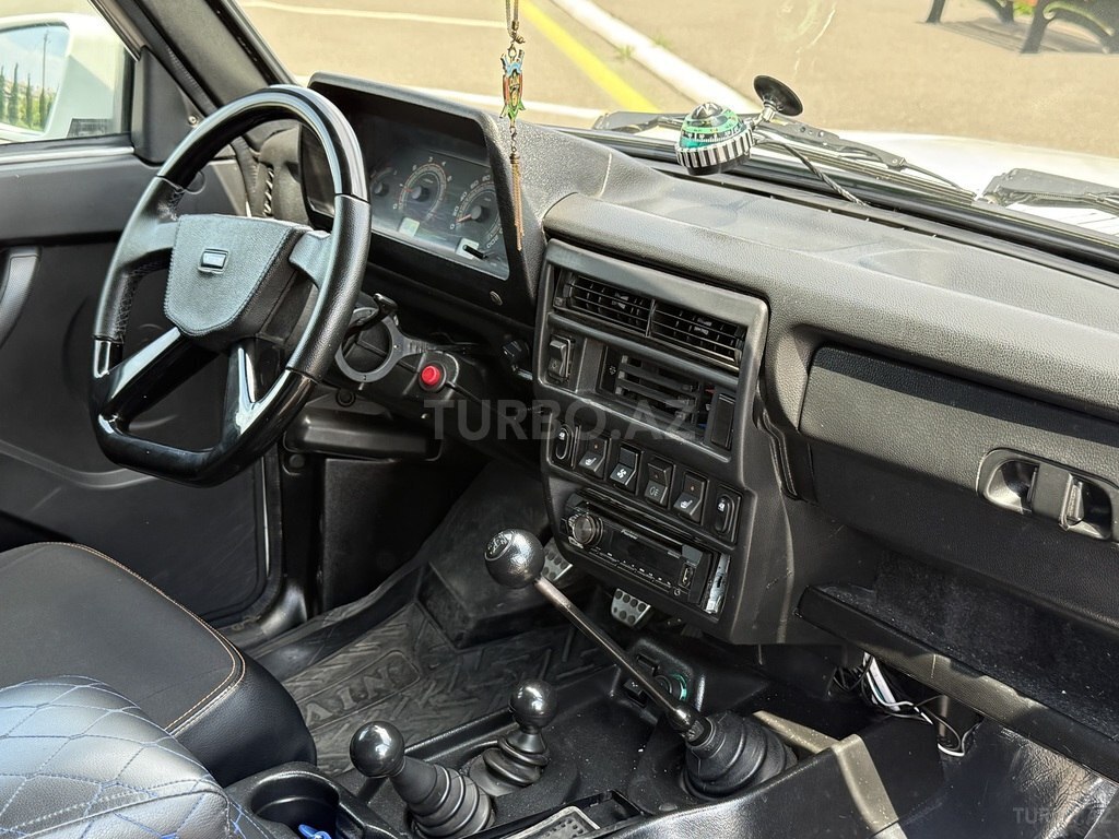 LADA (VAZ) Niva